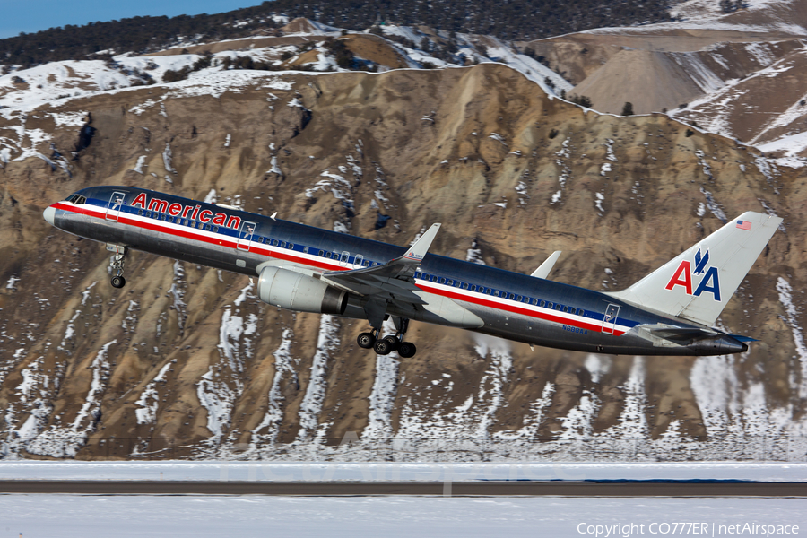 American Airlines Boeing 757-223 (N688AA) | Photo 38400