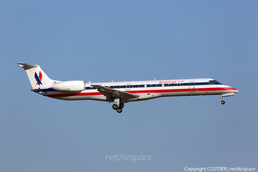 American Eagle Embraer ERJ-145LR (N688AE) | Photo 15702