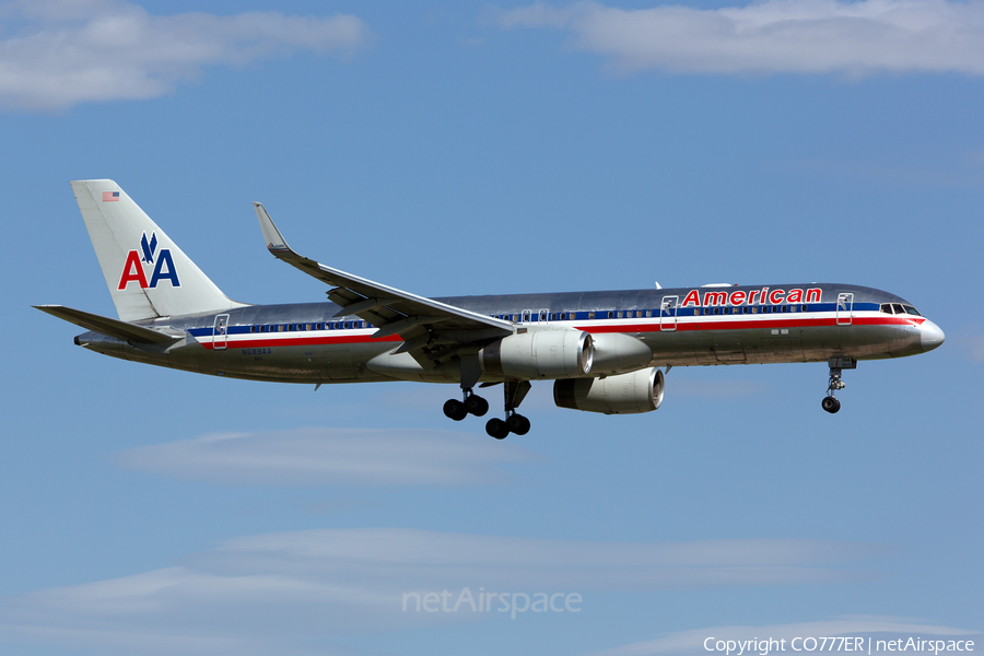 American Airlines Boeing 757-223 (N689AA) | Photo 171270