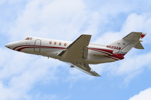 (Private) Raytheon Hawker 800XP (N689AM) at  Naples - Municipal, United States