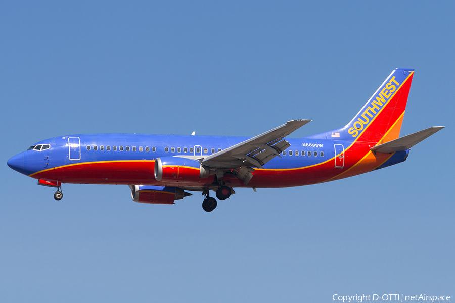 Southwest Airlines Boeing 737-3Q8 (N689SW) | Photo 186421