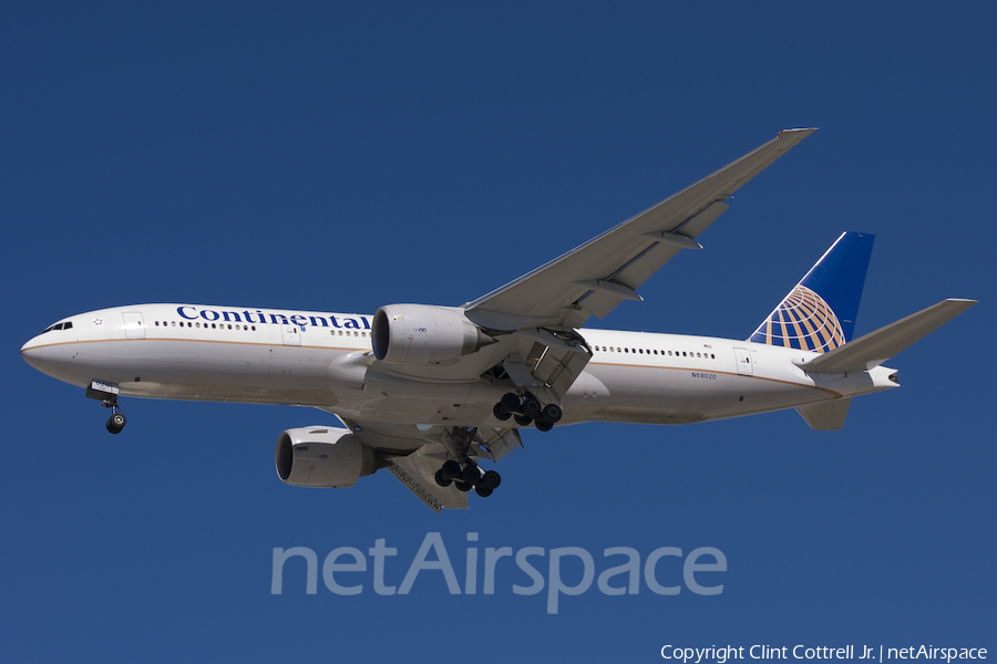 Continental Airlines Boeing 777-224(ER) (N69020) | Photo 41938