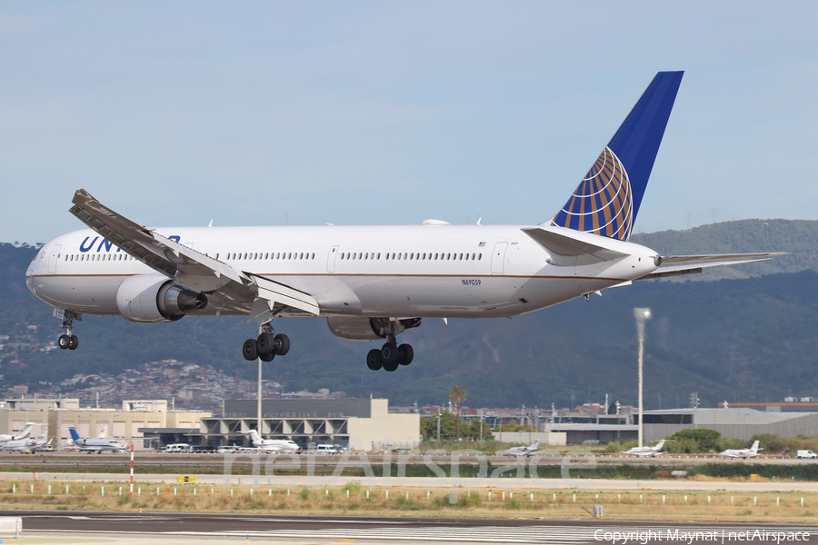 United Airlines Boeing 767-424(ER) (N69059) | Photo 200059