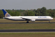 United Airlines Boeing 767-424(ER) (N69059) at  Berlin - Tegel, Germany