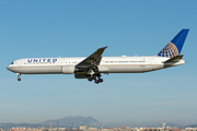 United Airlines Boeing 767-424(ER) (N69063) at  Barcelona - El Prat, Spain