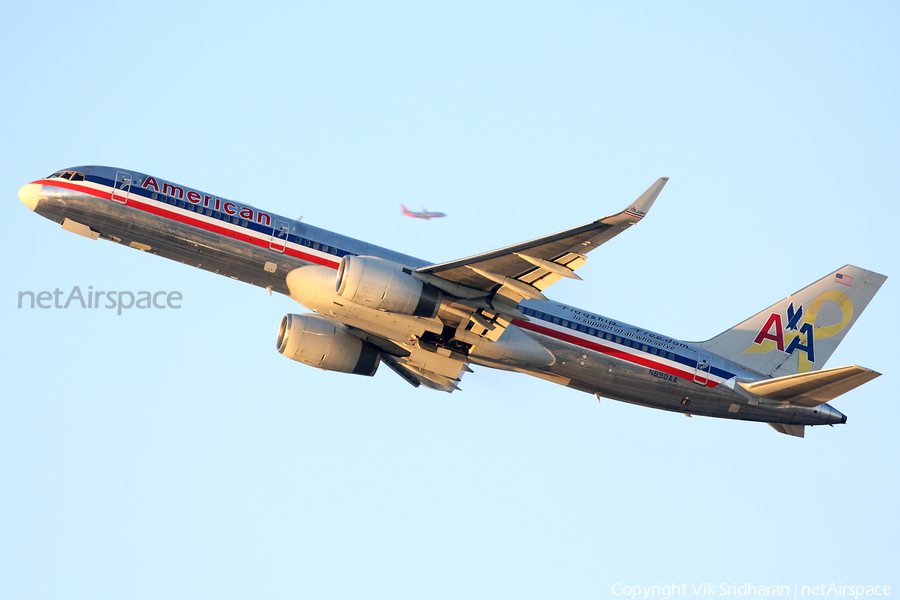 American Airlines Boeing 757-223 (N690AA) | Photo 43488