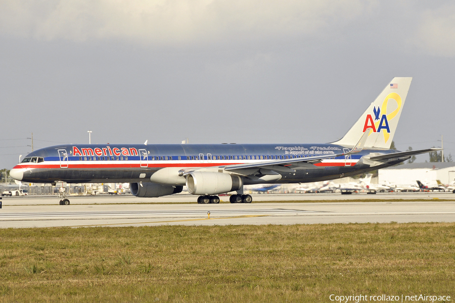 American Airlines Boeing 757-223 (N690AA) | Photo 13562