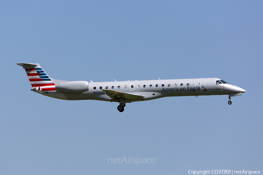 American Eagle (Envoy) Embraer ERJ-145LR (N690AE) | Photo 126657