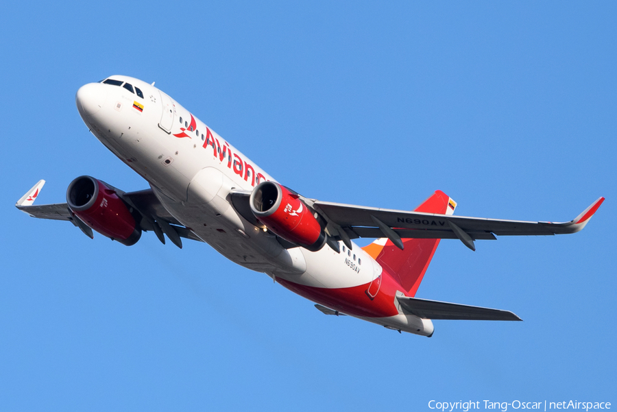 Avianca Airbus A319-132 (N690AV) | Photo 425781