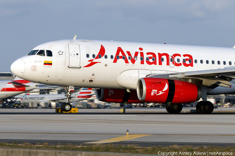 Avianca Airbus A319-132 (N690AV) | Photo 146302