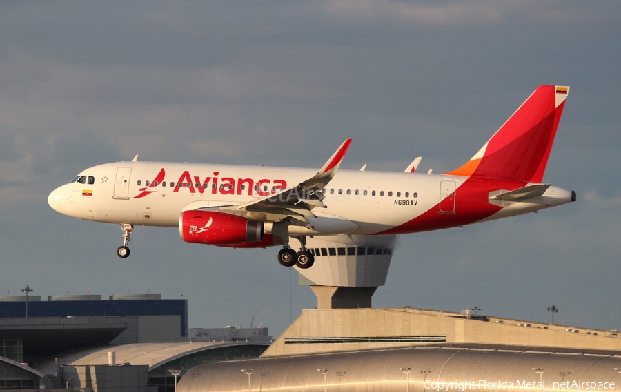 Avianca Airbus A319-132 (N690AV) | Photo 295662