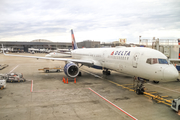 Delta Air Lines Boeing 757-232 (N690DL) at  Atlanta - Hartsfield-Jackson International, United States
