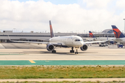 Delta Air Lines Boeing 757-232 (N690DL) at  Los Angeles - International, United States