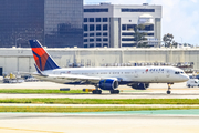 Delta Air Lines Boeing 757-232 (N690DL) at  Los Angeles - International, United States