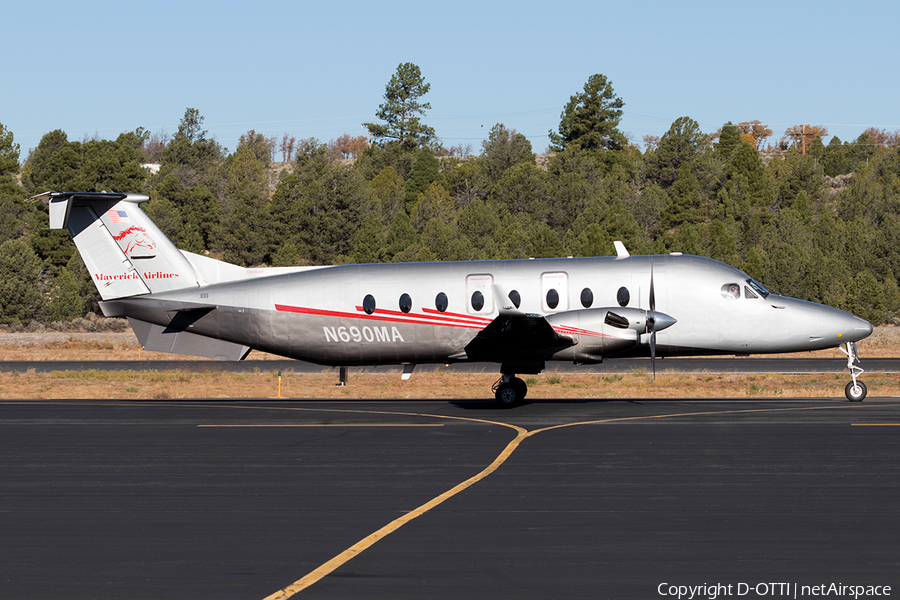 Maverick Airlines Beech 1900D (N690MA) | Photo 198845