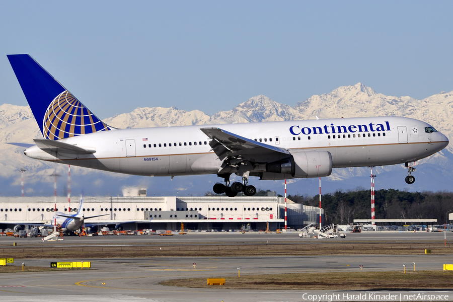 Continental Airlines Boeing 767-224(ER) (N69154) | Photo 308703