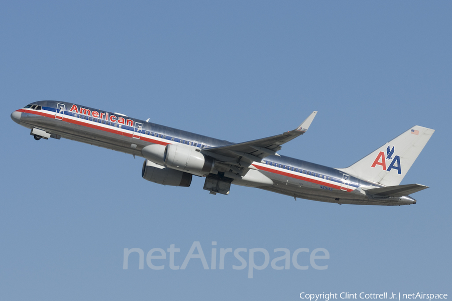 American Airlines Boeing 757-223 (N691AA) | Photo 40902