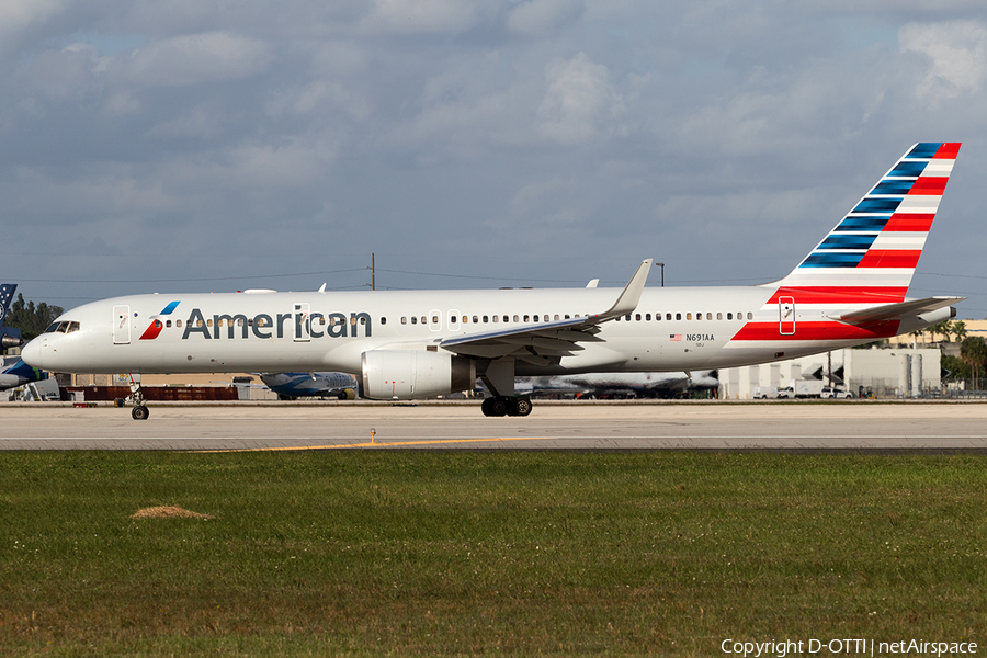 American Airlines Boeing 757-223 (N691AA) | Photo 138037