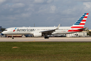 American Airlines Boeing 757-223 (N691AA) at  Miami - International, United States