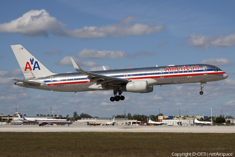 American Airlines Boeing 757-223 (N691AA) | Photo 430762