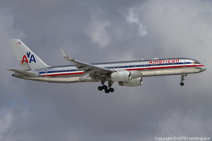 American Airlines Boeing 757-223 (N691AA) | Photo 432395