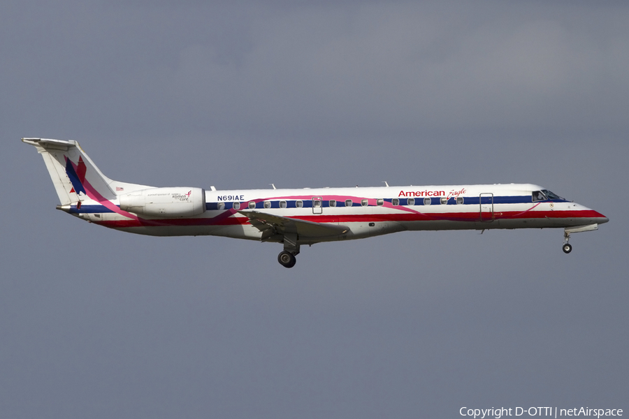 American Eagle Embraer ERJ-145LR (N691AE) | Photo 422819