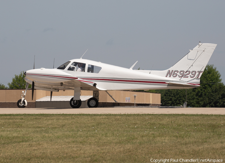 (Private) Cessna 310D (N6929T) | Photo 531034