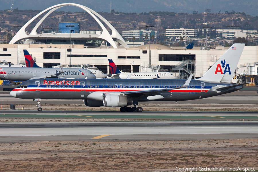 American Airlines Boeing 757-223 (N692AA) | Photo 67217
