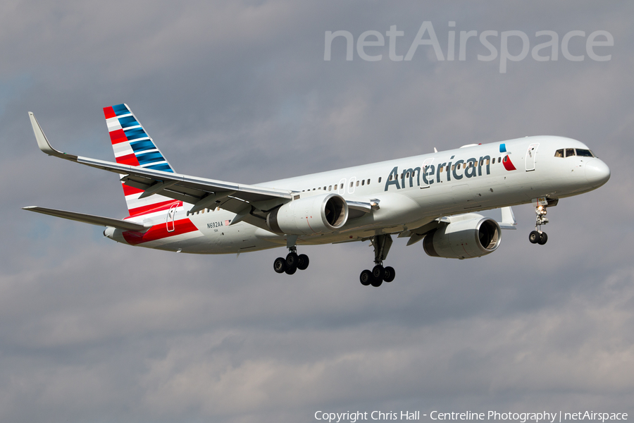 American Airlines Boeing 757-223 (N692AA) | Photo 194255