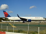 Delta Air Lines Boeing 757-232 (N692DL) at  Philipsburg - Princess Juliana International, Netherland Antilles