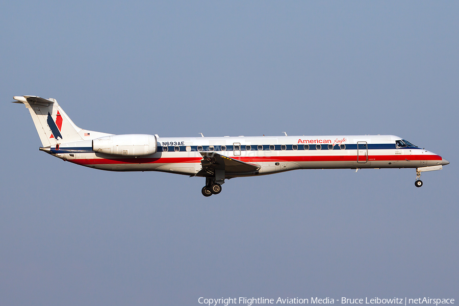 American Eagle (Envoy) Embraer ERJ-145LR (N693AE) | Photo 92164