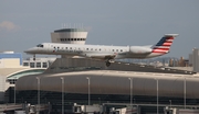 American Eagle (Envoy) Embraer ERJ-145LR (N693AE) at  Miami - International, United States