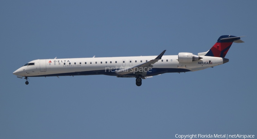 Delta Connection (SkyWest Airlines) Bombardier CRJ-900LR (N693CA) | Photo 294058