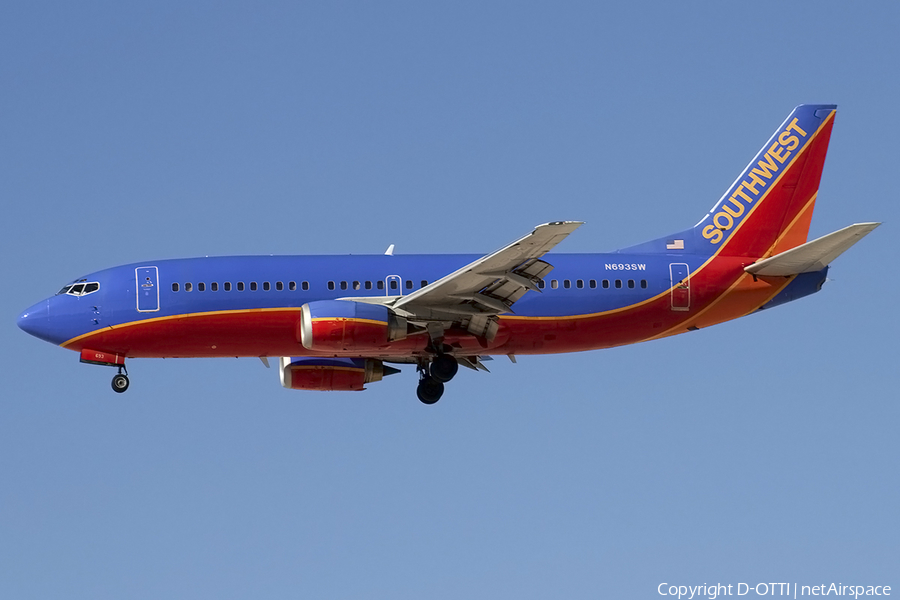 Southwest Airlines Boeing 737-317 (N693SW) | Photo 178813
