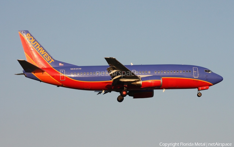 Southwest Airlines Boeing 737-317 (N693SW) | Photo 301333