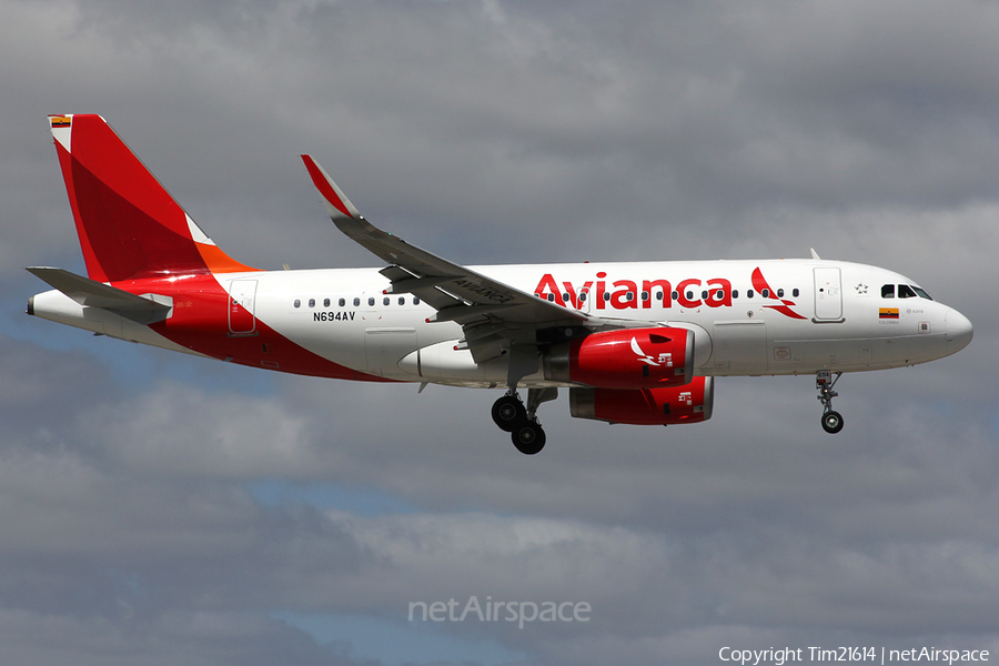 Avianca Airbus A319-132 (N694AV) | Photo 493413