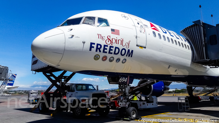 Delta Air Lines Boeing 757-232 (N694DL) | Photo 335607