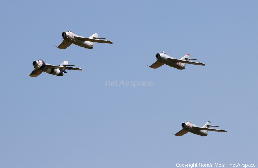 Heavy Metal Jet Team PZL-Mielec Lim-6MR (MiG-17R) (N6953X) | Photo 678574