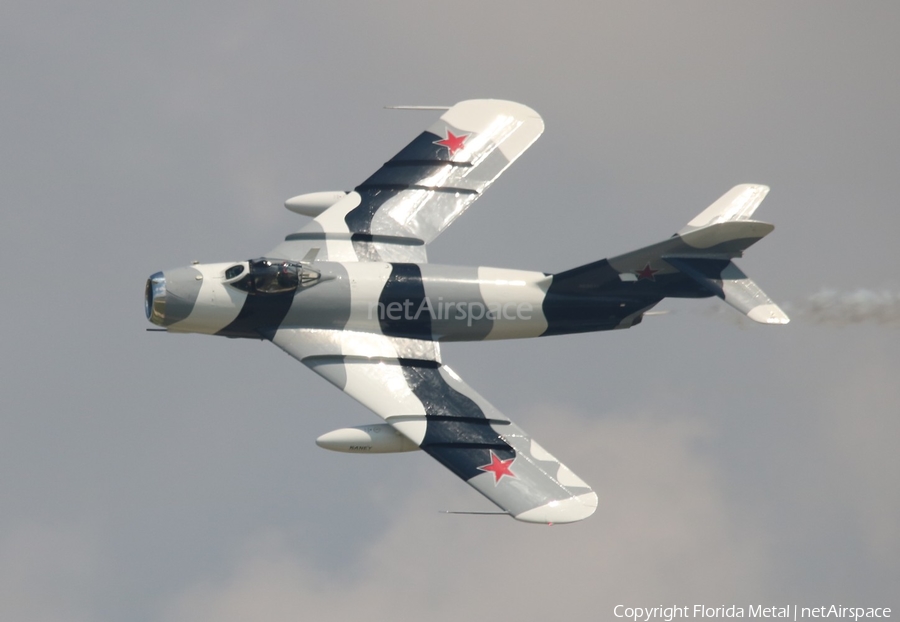 Heavy Metal Jet Team PZL-Mielec Lim-6MR (MiG-17R) (N6953X) | Photo 355323