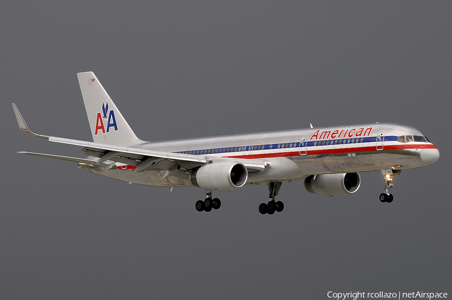 American Airlines Boeing 757-223 (N695AN) | Photo 21440