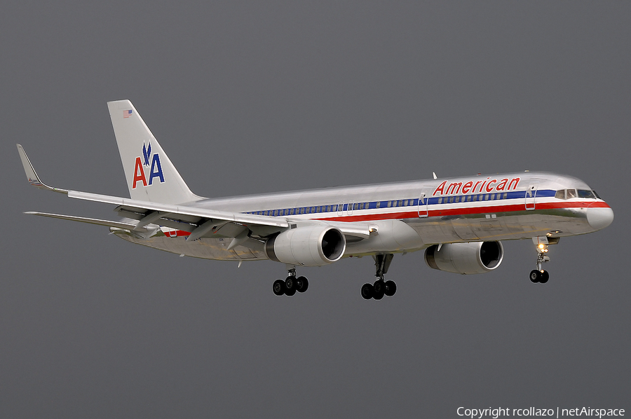 American Airlines Boeing 757-223 (N695AN) | Photo 21440