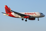 Avianca Airbus A319-132 (N695AV) at  Miami - International, United States