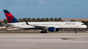 Delta Air Lines Boeing 757-232 (N695DL) at  Ft. Lauderdale - International, United States