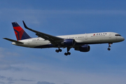 Delta Air Lines Boeing 757-232 (N695DL) at  San Juan - Luis Munoz Marin International, Puerto Rico