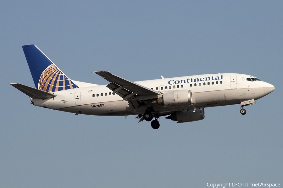 Continental Airlines Boeing 737-524 (N69603) | Photo 176609