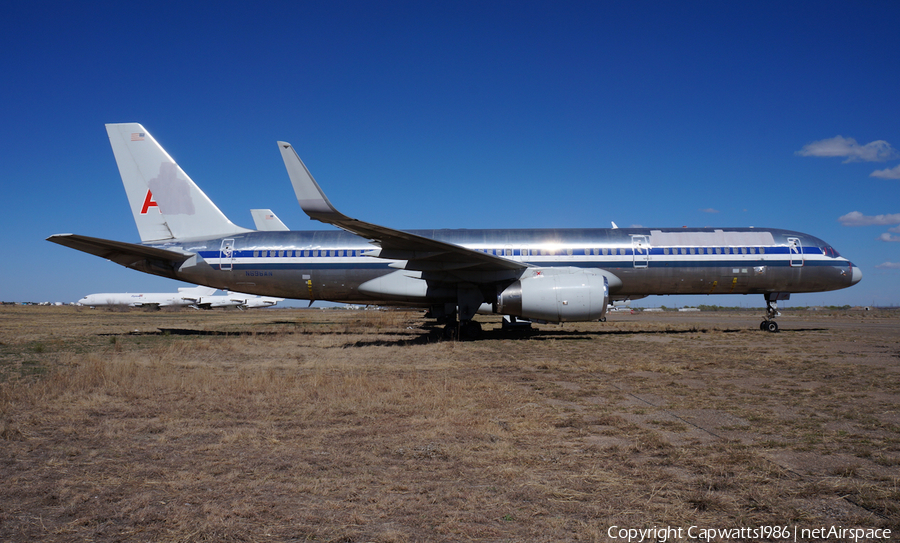 American Airlines Boeing 757-223 (N696AN) | Photo 217060