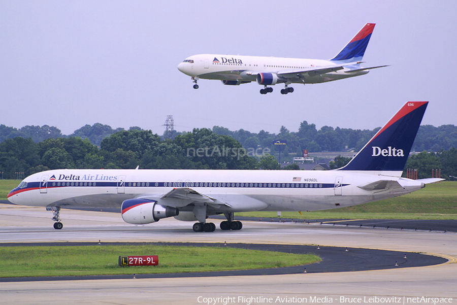 Delta Air Lines Boeing 757-232 (N696DL) | Photo 172083