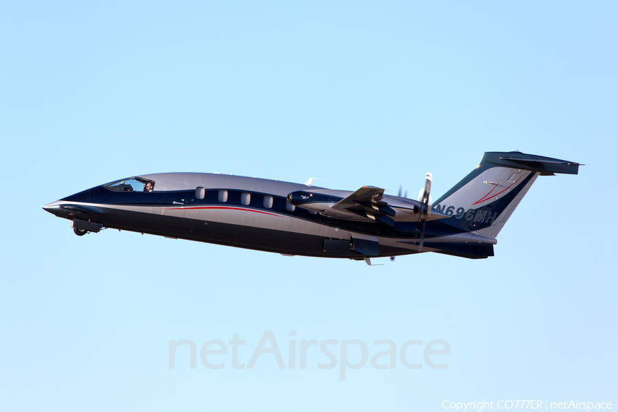 (Private) Piaggio P.180 Avanti II (N696MH) | Photo 34077