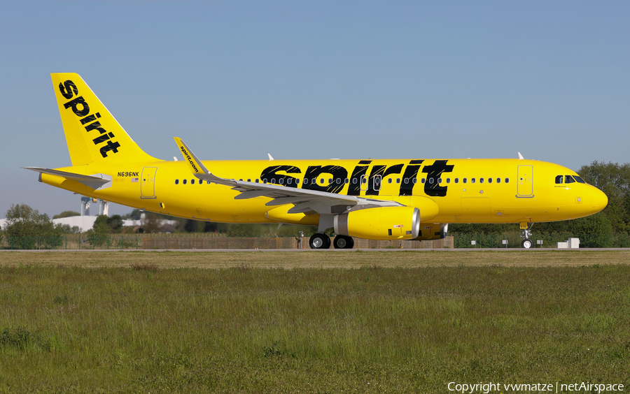 Spirit Airlines Airbus A320-232 (N696NK) | Photo 320504