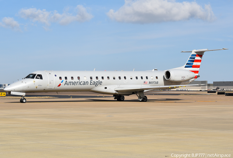 American Eagle (Envoy) Embraer ERJ-145LR (N697AB) | Photo 225859